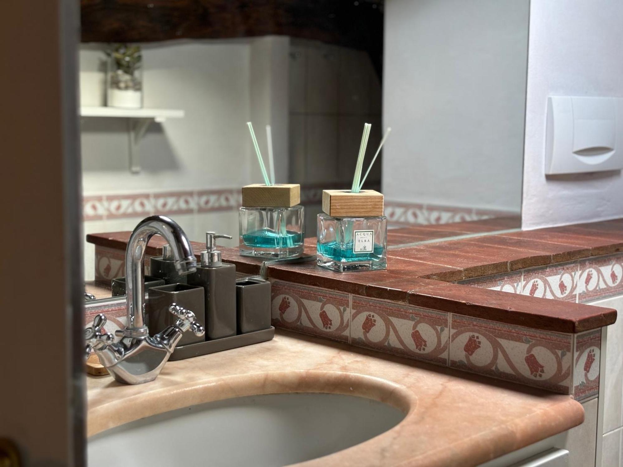 Lovely Apartment Λούκα Εξωτερικό φωτογραφία
